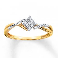 Previously Owned Diamond Ring 1/6 ct tw 10K Yellow Gold