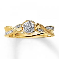 Previously Owned Ring 1/6 ct tw Diamonds 10K Yellow Gold